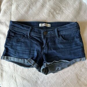 Hollister Denim Shorts Size 3/W26